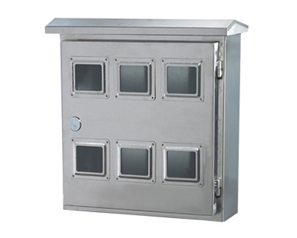 不銹鋼單相電表箱是一種安裝單相電能表的配電箱，門上開有抄表窗口，主要用于民用建筑，商業(yè)配電系統(tǒng)中。…